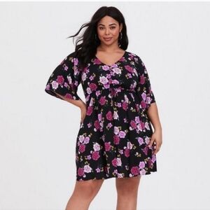 Torrid Floral Mini Dress Sz 4 (4X) 26" PTP 41" Length